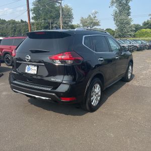 2020 Nissan ROGUE SV — фото 8