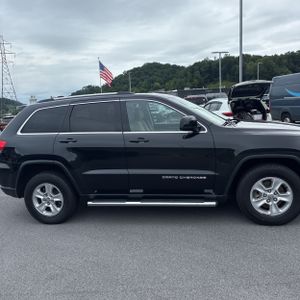 2014 JEEP GRAND CHEROKEE LAREDO — миниатюра 11