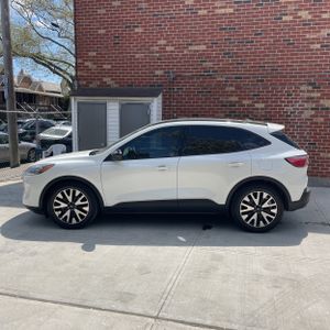 FORD ESCAPE HYBRID SE SPORT - 3