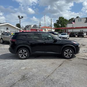 NISSAN ROGUE SV - 10