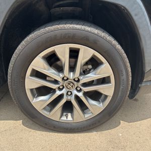 صورة مصغرة 19 لـ 2022 Toyota RAV4 XLE PREMIUM