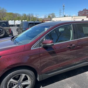 FORD EDGE SEL - 2