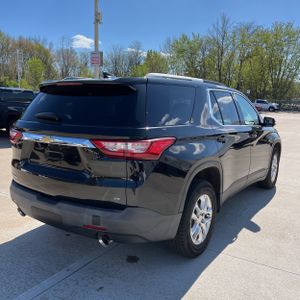 CHEVROLET TRAVERSE LT CLOTH - 8