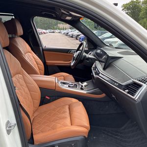 صورة مصغرة 37 لـ 2024 BMW X7 XDRIVE40I