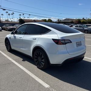 TESLA MODEL Y LONG RANGE - 5