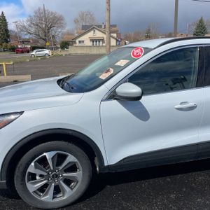 FORD ESCAPE PLATINUM - 2