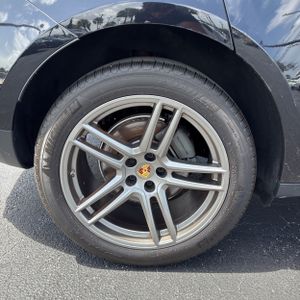 صورة مصغرة 19 لـ 2021 Porsche MACAN S