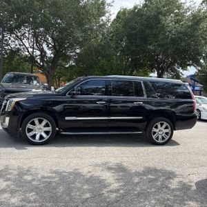 CADILLAC ESCALADE ESV LUXURY - 3