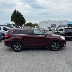 2018 Toyota HIGHLANDER LE PLUS — фото 10
