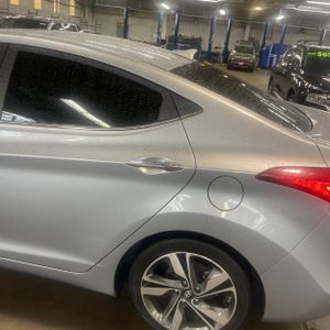 HYUNDAI ELANTRA LIMITED - 6