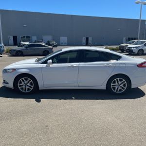 صورة 3 لـ 2015 FORD FUSION SE