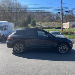 PORSCHE MACAN BASE - 10