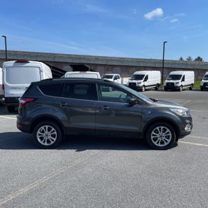 FORD ESCAPE SE - 10