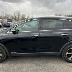 KIA SORENTO EX V6 - 4
