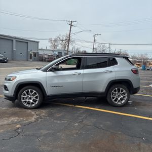 JEEP COMPASS LIMITED 4X4 - 3