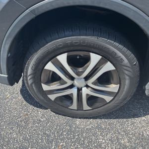 2016 Toyota RAV4 LE — фото 17