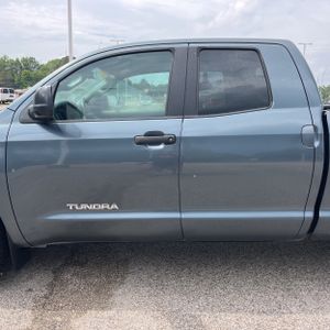 TOYOTA TUNDRA - 4
