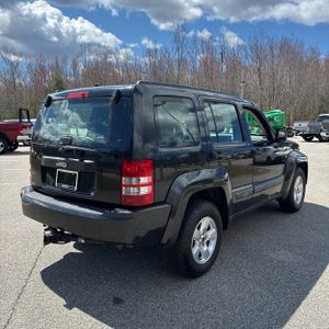 JEEP LIBERTY SPORT - 8