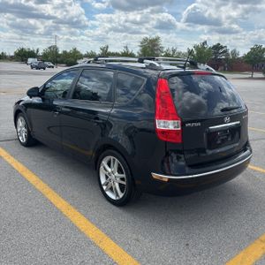 HYUNDAI ELANTRA TOURING GLS - 5