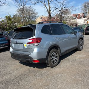 SUBARU FORESTER PREMIUM - 8