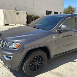2017 JEEP GRAND CHEROKEE LAREDO 照片 2