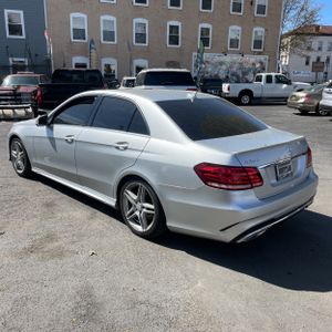 MERCEDES-BENZ E-CLASS - 5