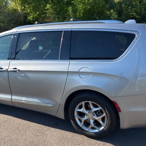 CHRYSLER PACIFICA LIMITED - 5