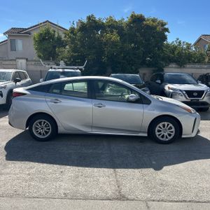 صورة 10 لـ 2022 Toyota PRIUS LE