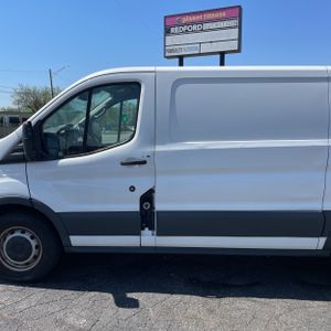 FORD TRANSIT 150 - 4