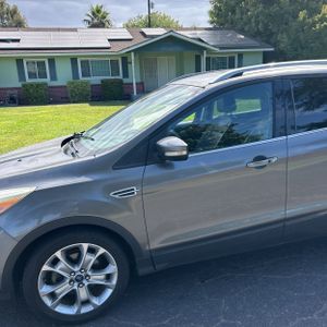 FORD ESCAPE TITANIUM - 2