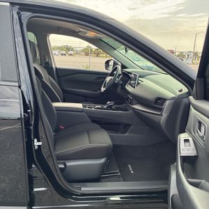 2025 Nissan ROGUE S — миниатюра 33