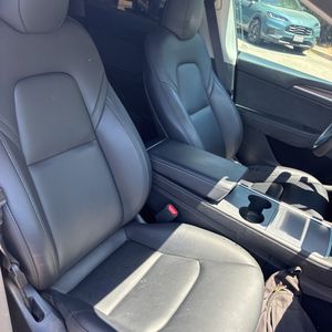 صورة مصغرة 33 لـ 2024 Tesla MODEL Y LONG RANGE