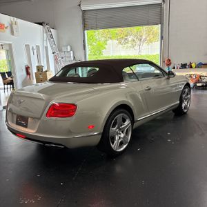 BENTLEY CONTINENTAL GT - 8