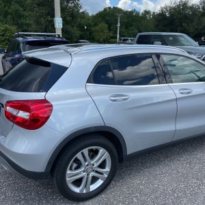 صورة 8 لـ 2015 Mercedes-BENZ GLA