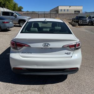 HYUNDAI SONATA HYBRID LIMITED - 7