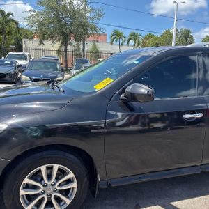 2014 Nissan PATHFINDER S 照片 2