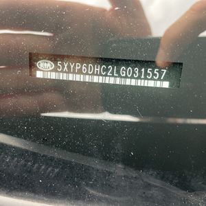 صورة 52 لـ 2020 KIA TELLURIDE S