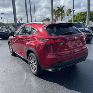 Lexus NX 300 Base - 5