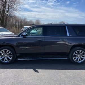 CHEVROLET SUBURBAN LTZ - 3