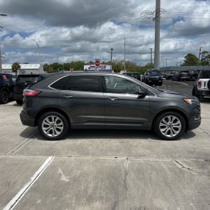 FORD EDGE TITANIUM - 10