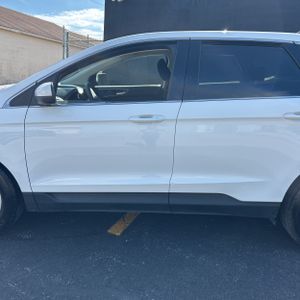 FORD EDGE SEL - 4