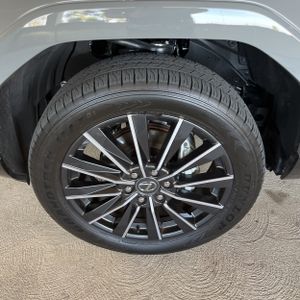 2026 Lexus GX 550 LUXURY+ thumbnail 17
