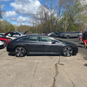 MERCEDES-BENZ EQS - 10