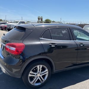 MERCEDES-BENZ GLA - 9