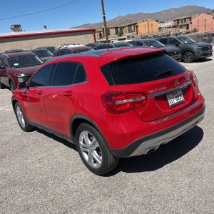 MERCEDES-BENZ GLA - 5