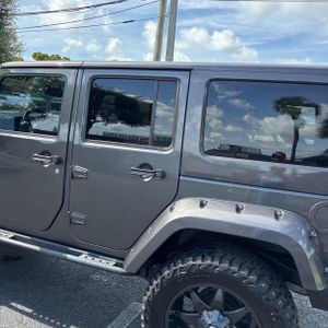 2017 JEEP WRANGLER UNLIMITED SAHARA — фото 6