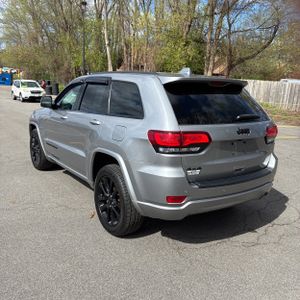 JEEP GRAND CHEROKEE LAREDO X - 5