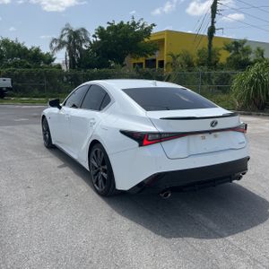2023 Lexus IS 350 F SPORT photo 5