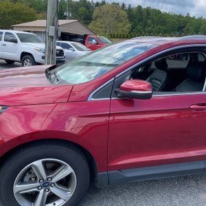 FORD EDGE SEL - 2