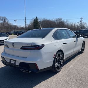 BMW 7-SERIES I XDRIVE - 8